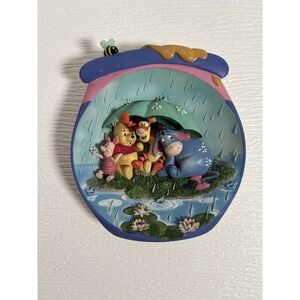Bradford Exchange Winnie the Pooh Plate Small Piece of Weather 1999 Disney S0111